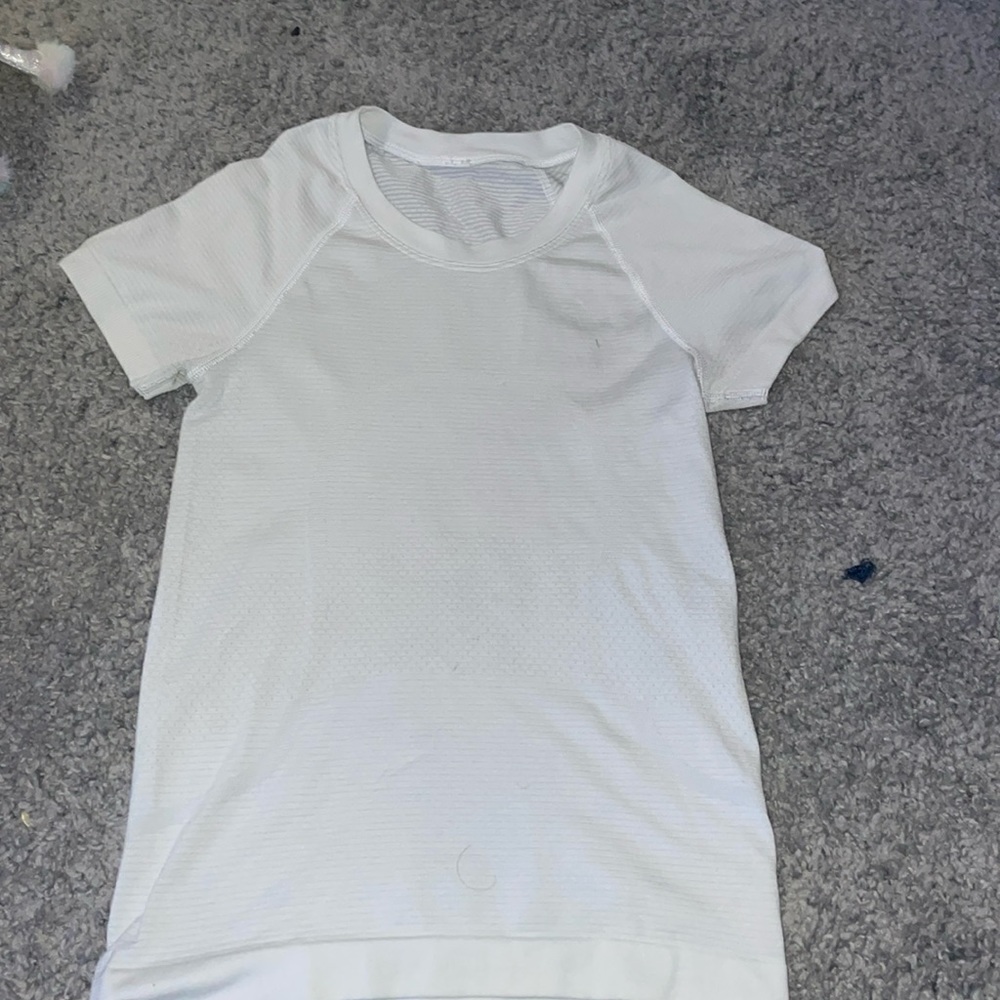 white short sleeve swiftly tech